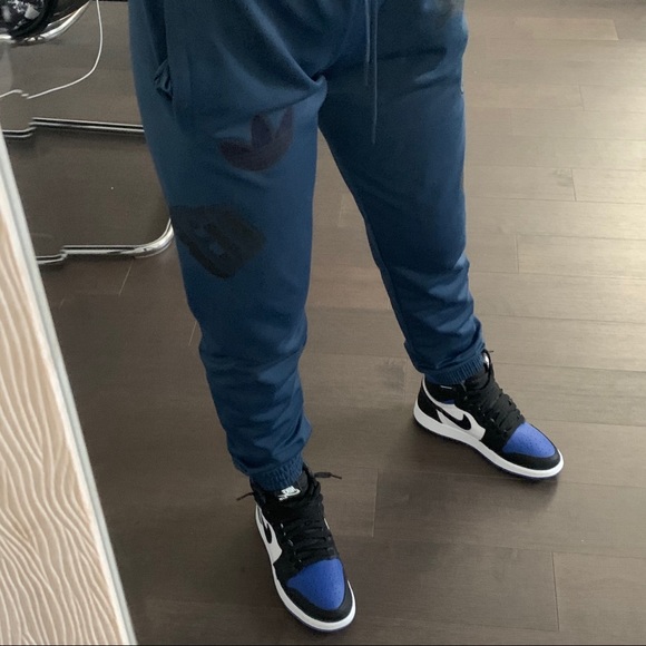 rare adidas graphic jogger sweatpants - Picture 2 of 3